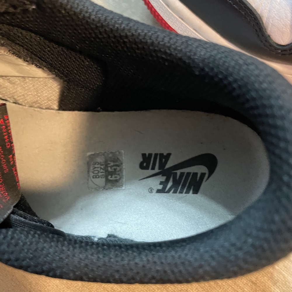 6.5 youth  Nike Air Jordan’s White, Black, and Red Sneakers - Picture 4 of 7